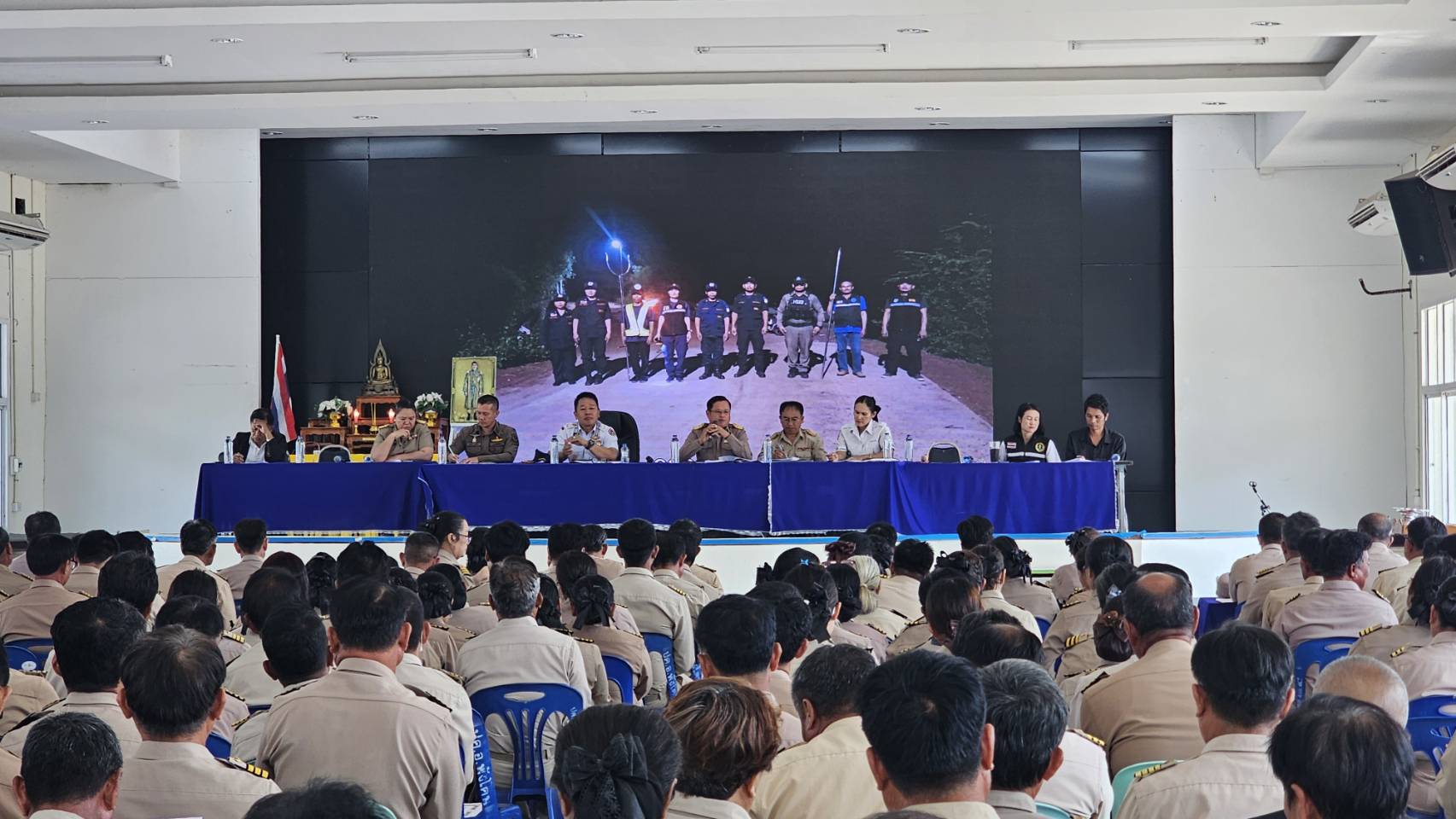 พช.พังโคน ร่วมประชุมกำนัน ผู้ใหญ่บ้าน หัวหน้าส่วนราชการ 